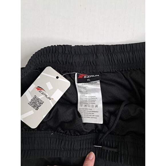 Ezrun Men's 3D Padded Mountain Lightweight Cycling Shorts - Black, XL - Picture 2 of 4